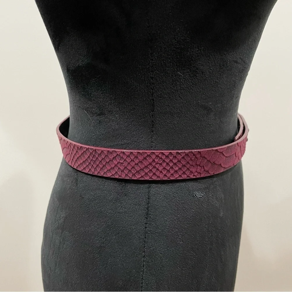 Nanette Lepore Purple Snake Embossed Leather Belt Waist Belt NWOT Size Medium